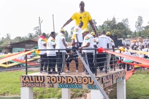 Kalilu Dramani Honoured with Statue